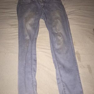 Light wash skinny jeans